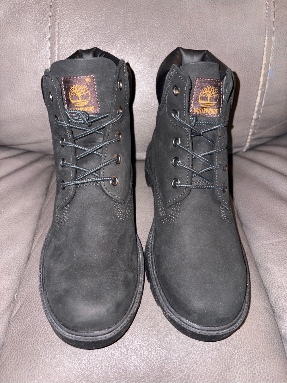 (New) Never worn Timberland Black Nubuck 6-Inch Lace-Up Boots (Big kids) *No Box - Picture 2 of 7